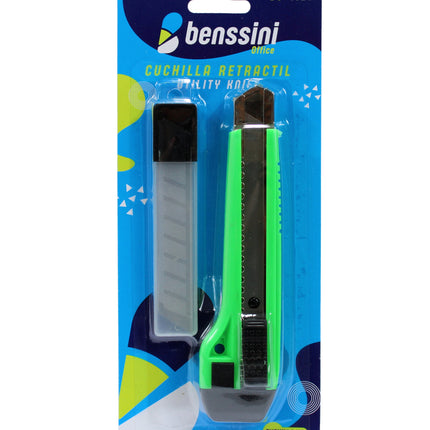 CUCHILLA PLASTICA CON REPUESTOS